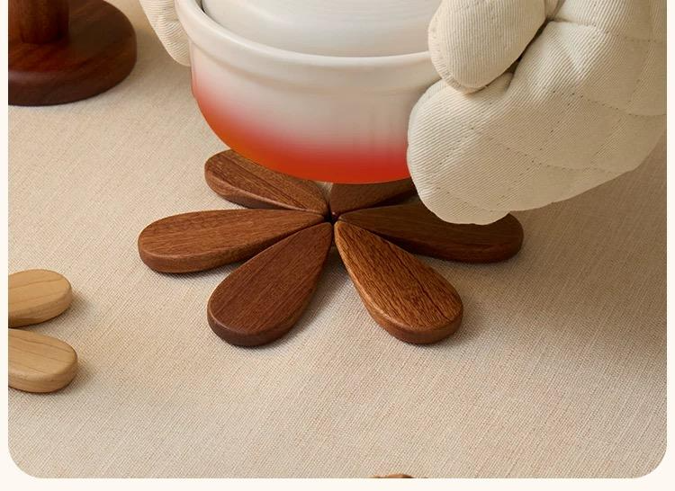 High-grade Christmas tree insulation pad table decoration creative one tree solid wood anti-scalding pot mat folding coaster bowl mat
